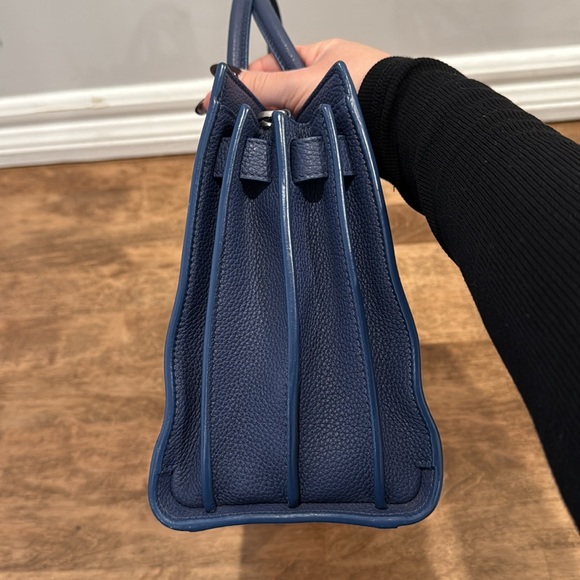 Saint Laurent
Baby Sac De Jour shoulder/crossbody bag - Picture 11 of 15